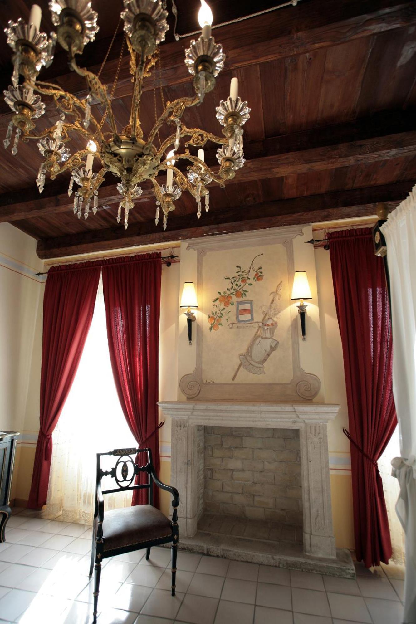 Hotel Antichi Feudi Dimora D'Epoca Teggiano Pokoj fotografie